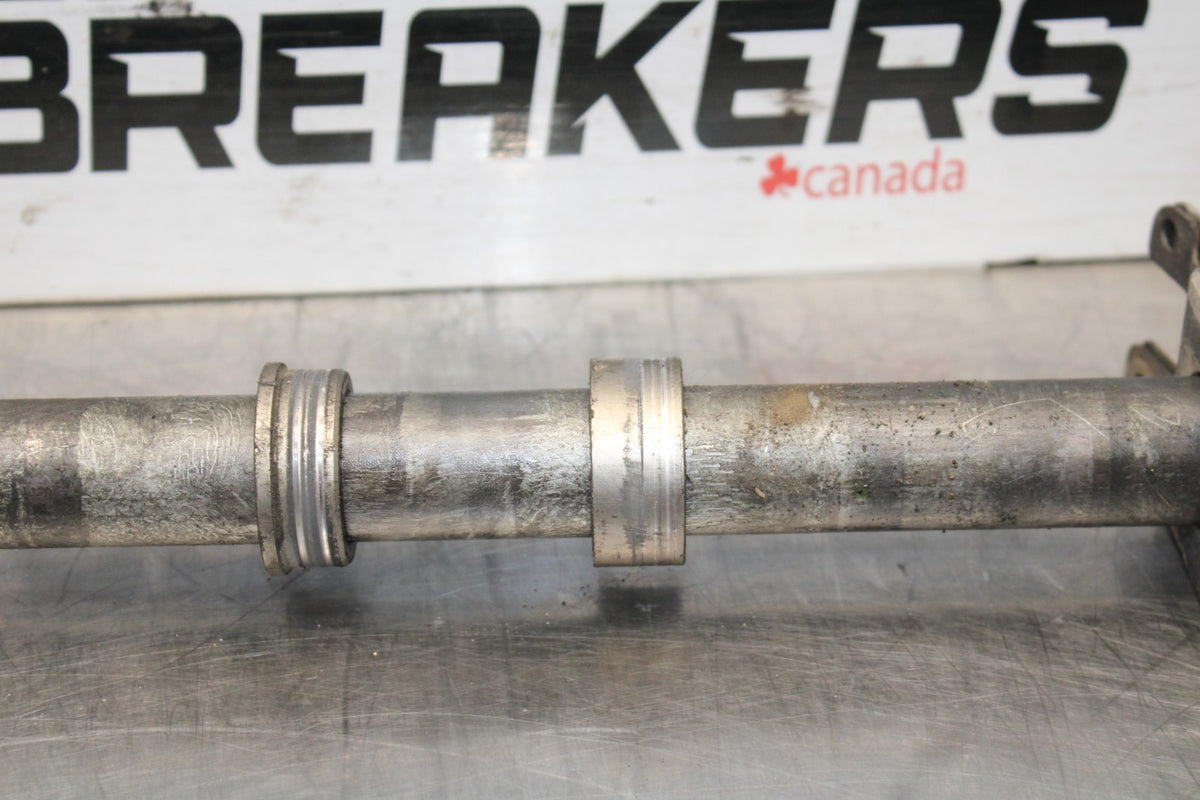 00 SUZUKI GSXR750 REAR AXLE BACK WHEEL RIM PIVOT BOLT AXEL BB820