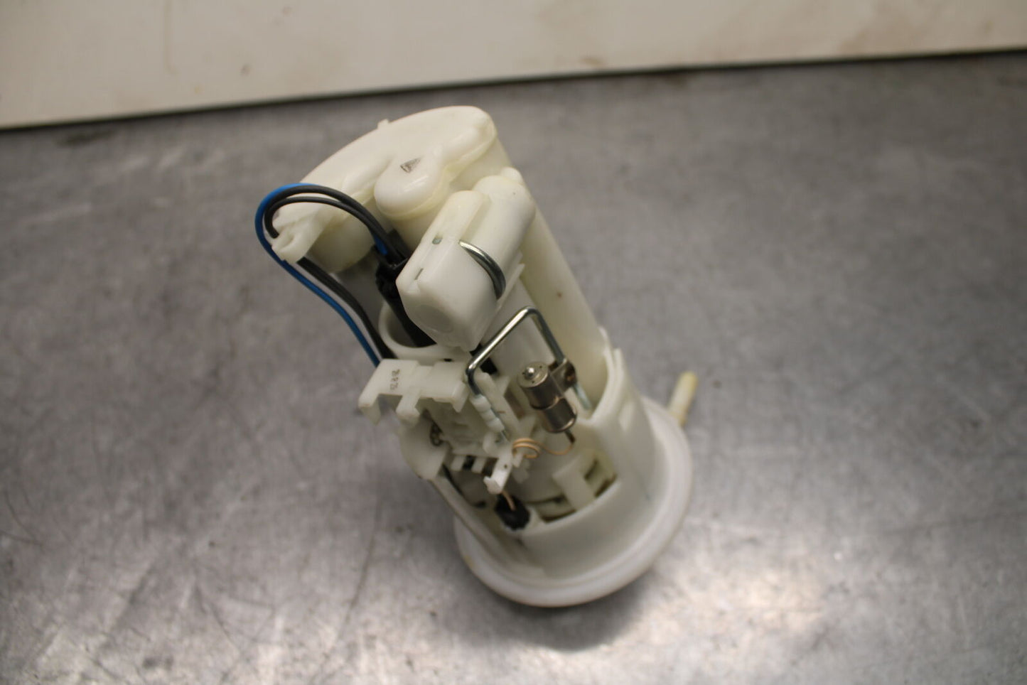 09-14 YAMAHA YZF R1 FUEL PUMP GAS PETROL SENDER UNIT 14B-13907-20-00 BB118