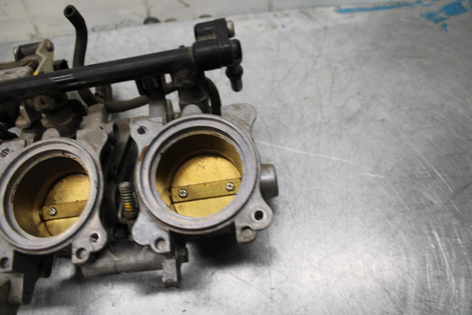 06-07 TRIUMPH DAYTONA 675 DAYTONA 675 MAIN FUEL INJECTORS / THROTTLE BODIES BB44