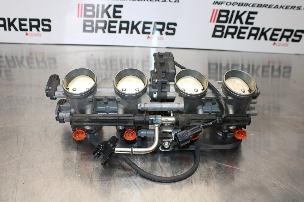 07 KAWASAKI Z1000 MAIN FUEL INJECTORS / THROTTLE BODIES BB148