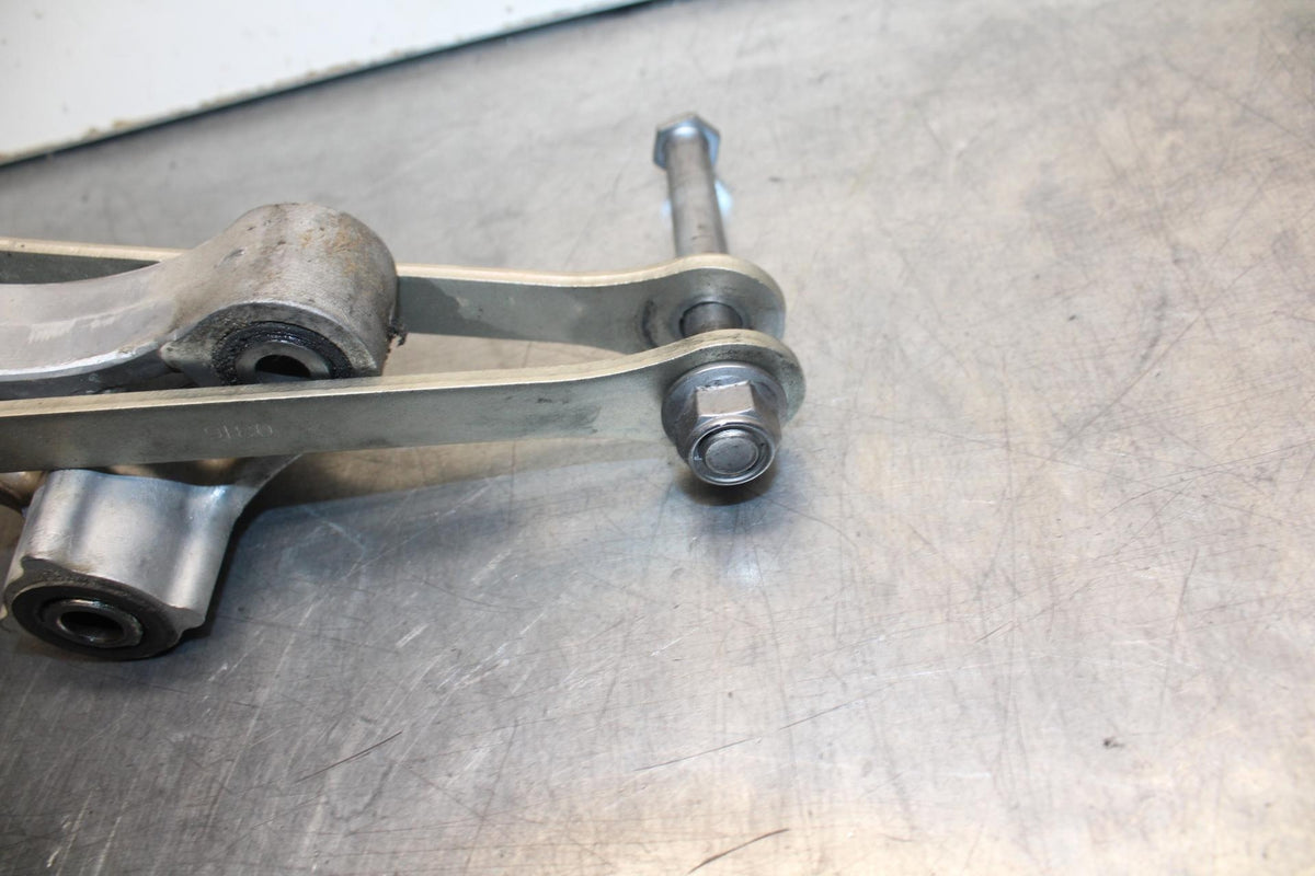 23 KAWASAKI NINJA ZX6R 636 REAR DOGBONE SHOCK LINKAGE LINK BB609