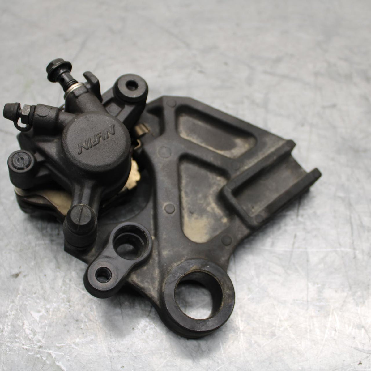 11-15 KAWASAKI ZX1000R REAR BACK BRAKE CALIPER W MOUNT BRACKET BB445