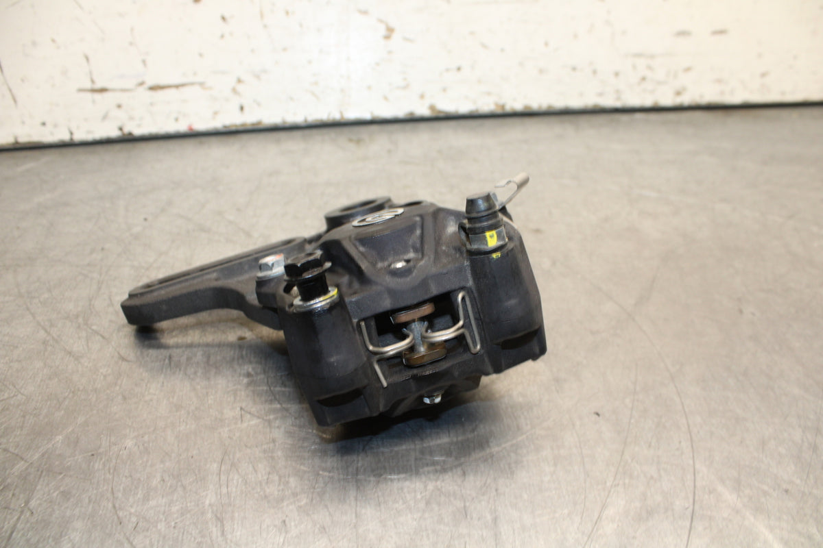 21-24 APRILIA TUONO 660 FACTORY REAR BACK BRAKE CALIPER W MOUNT BRACKET BB733