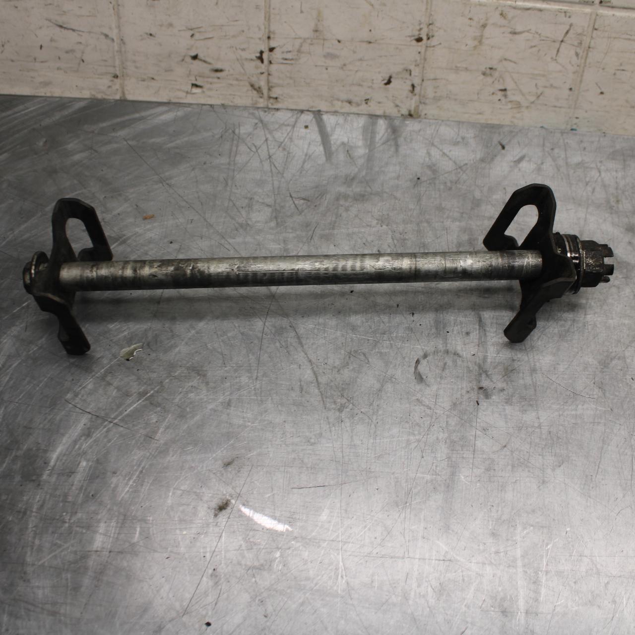 08-12 KAWASAKI NINJA 250R EX250J REAR AXLE BACK WHEEL RIM PIVOT BOLT AXEL BB496