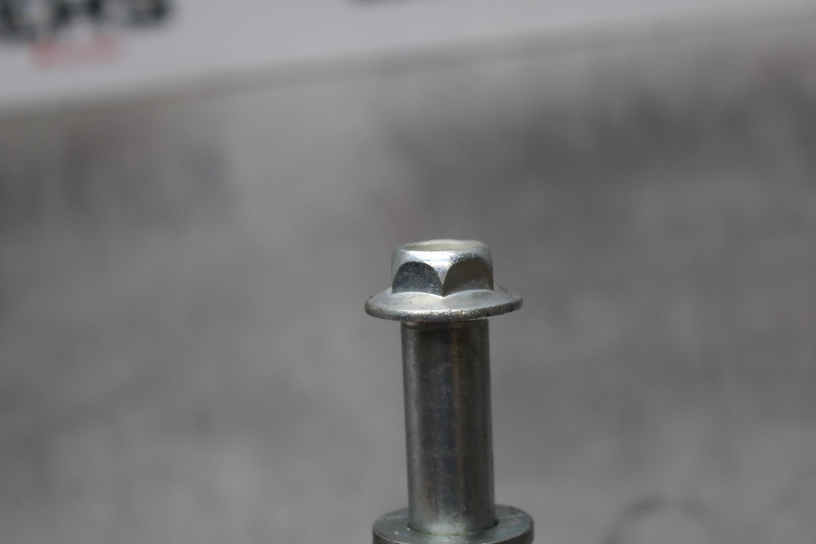 13-17 KAWASAKI NINJA 300 EX300 ABS FRONT WHEEL RIM AXLE PIVOT BOLT BB187