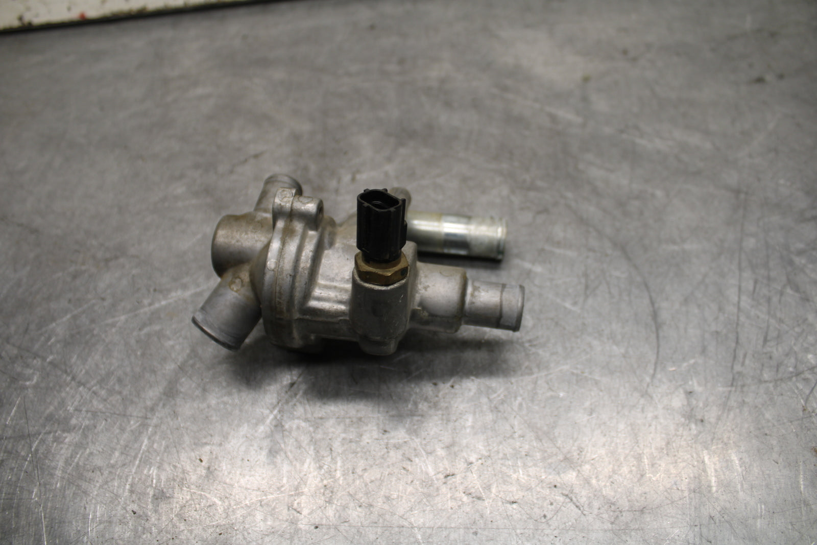 14-15 YAMAHA V STAR 1300 XVS1300CT TOURER THERMOSTAT W HOUSING ASSEMBLY BB722