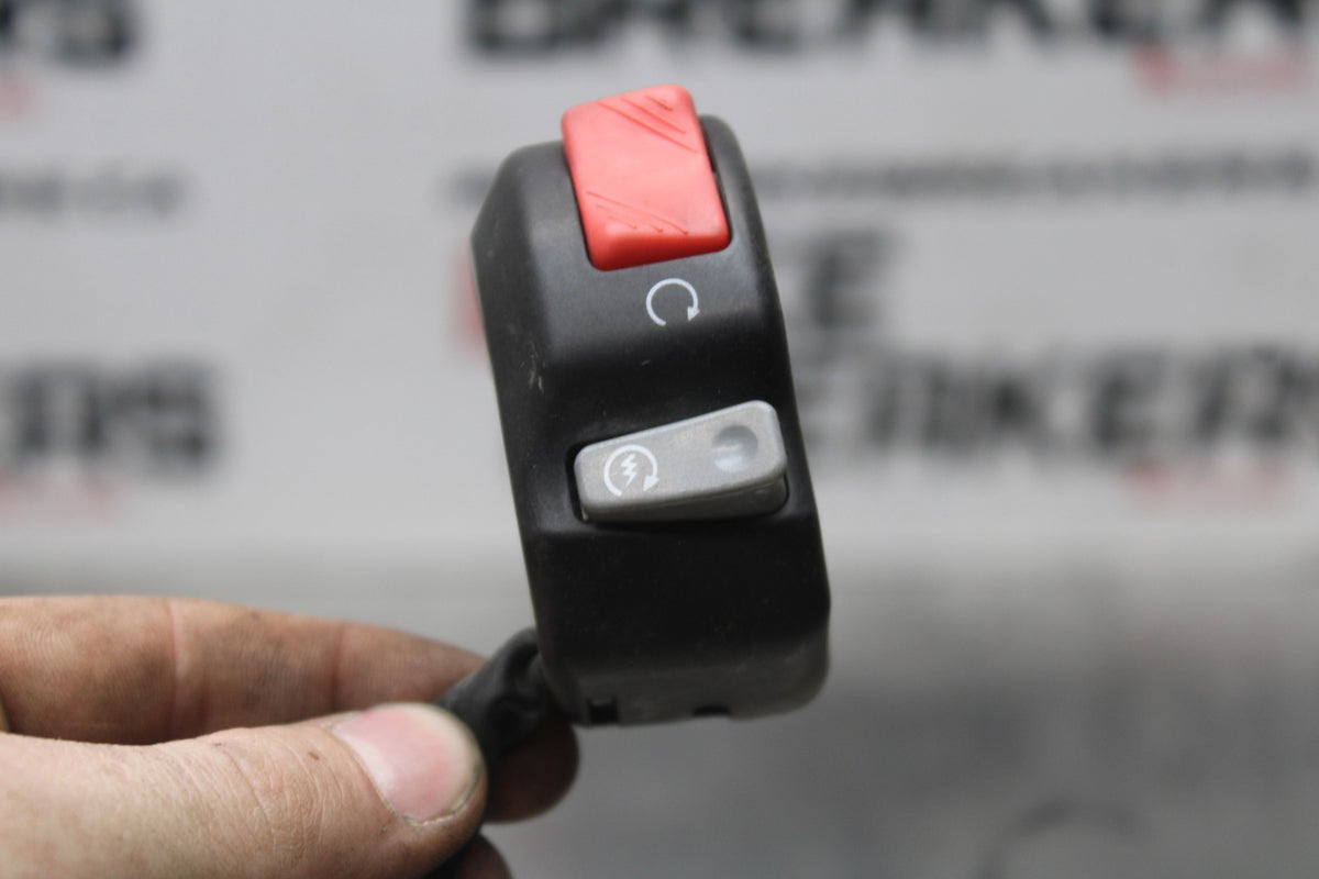 07 YAMAHA YZF R1 RIGHT CLIP ON HANDLE KILL OFF START SWITCH SWITCHES BB826