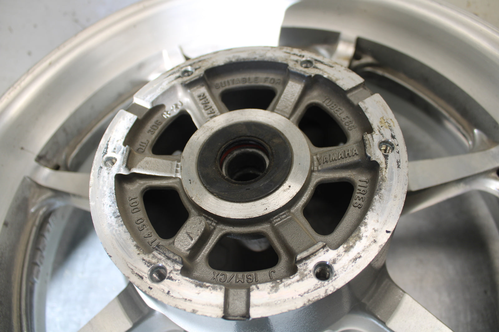 07-08 YAMAHA V STAR 1300 REAR WHEEL BACK RIM BB134