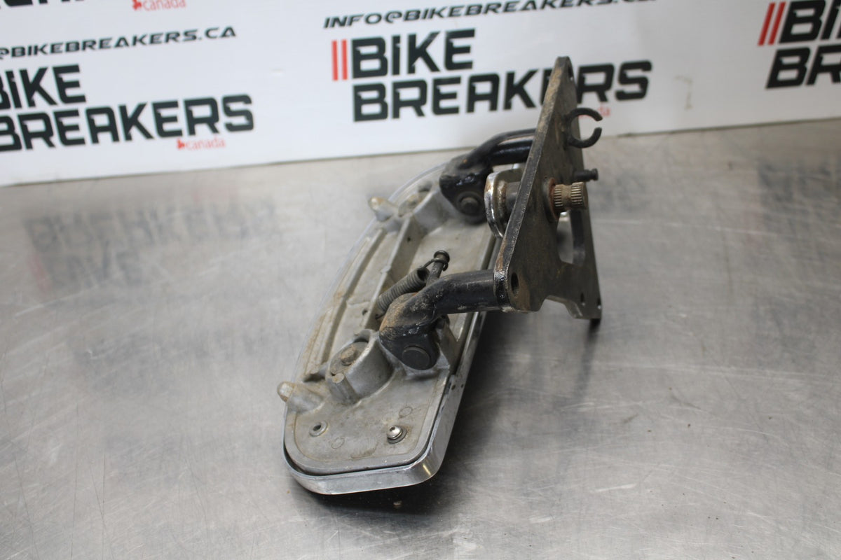 03-08 KAWASAKI VULCAN 1600 RIGHT FRONT FOOT REST PEG STEP BB196