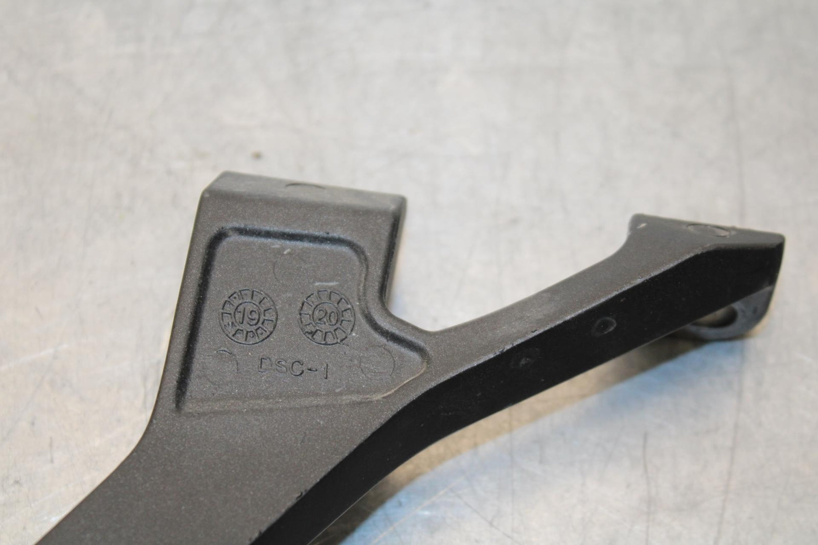 19-22 KAWASAKI Z400 LEFT REAR BACK PASSENGER PEG BB586