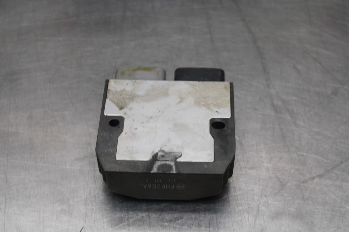 13-15 HONDA CBR500R RECTIFIER VOLTAGE REGULATOR BB834