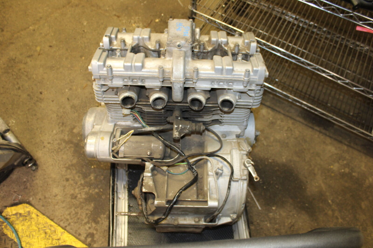 80-83 SUZUKI GS750E ENGINE MOTOR BB234