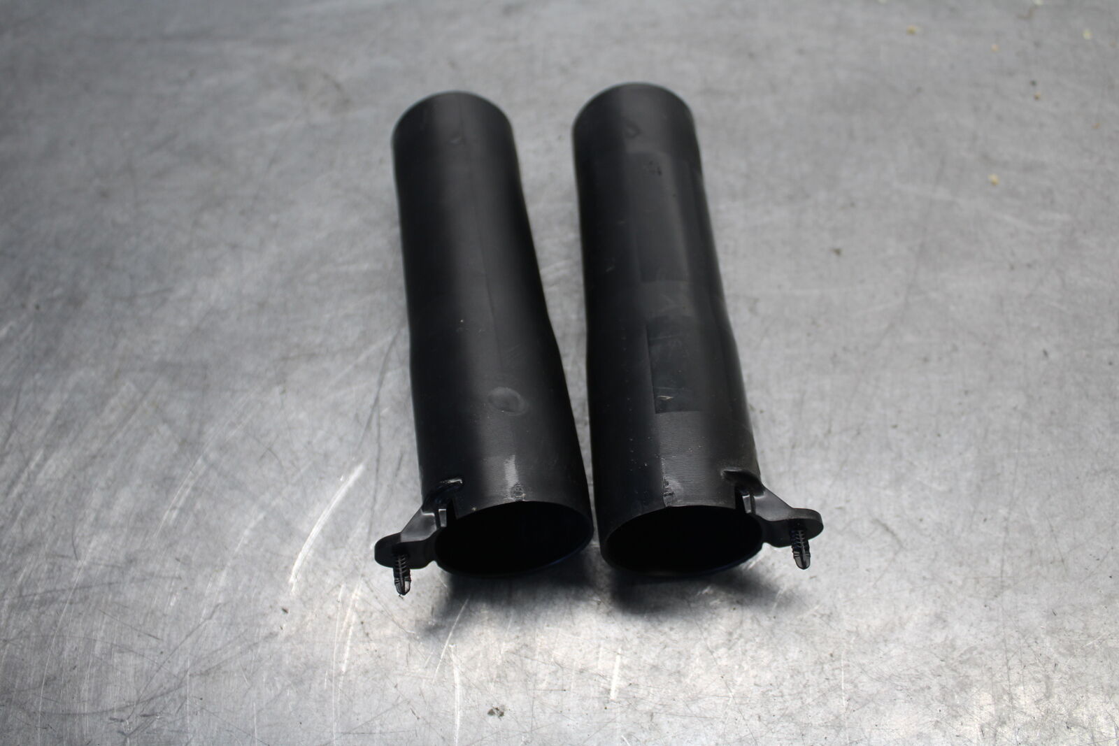 18-24 YAMAHA MT-07 FRONT FORK GUARDS SET PAIR BB662