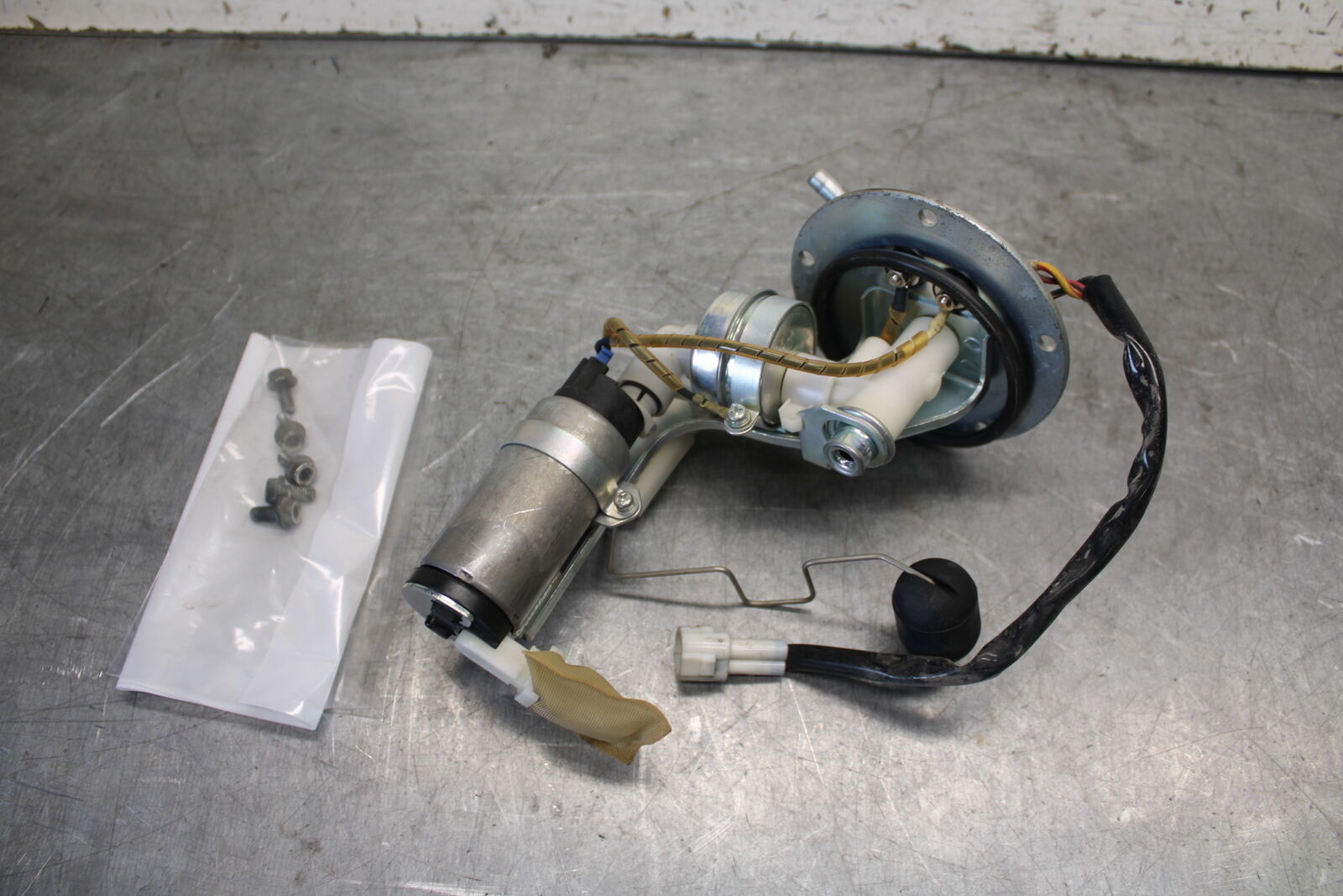 05-09 SUZUKI BOULEVARD C90 FUEL GAS PUMP BB692