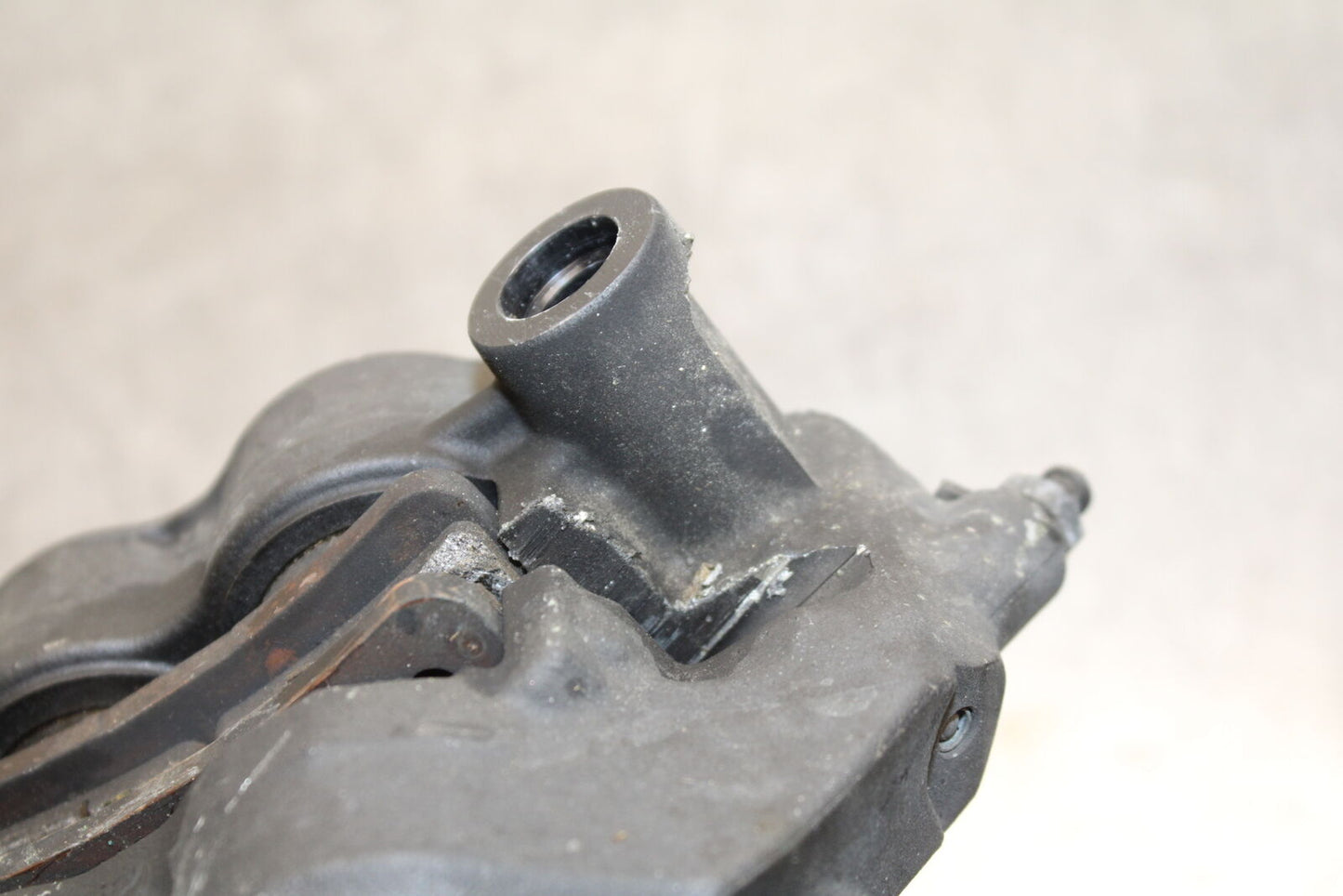 13-17 KAWASAKI NINJA ZX6R ZX636E RIGHT LEFT FRONT BRAKE CALIPER SET PAIR BB735