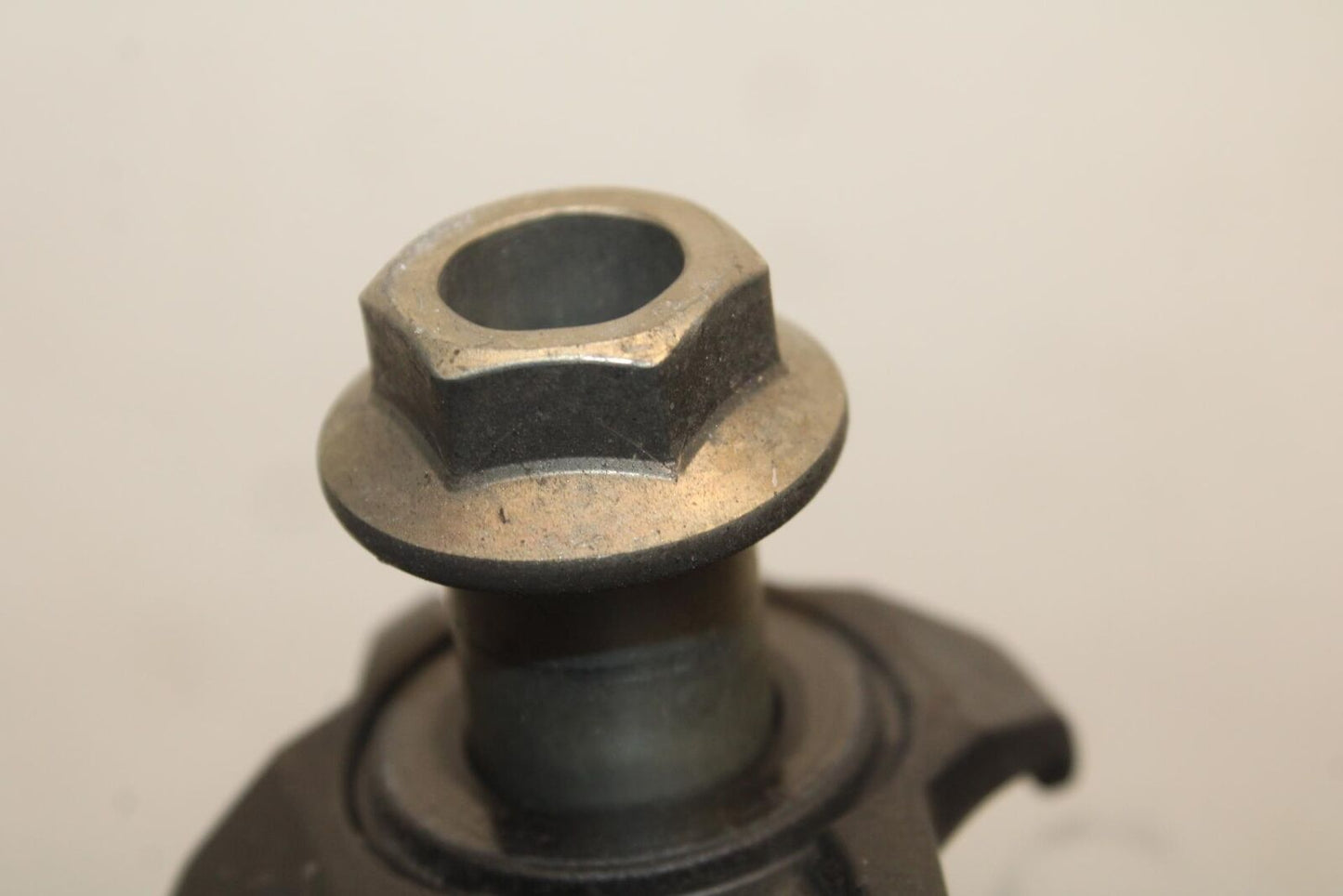 12-17 KAWASAKI ER-6N Z650 REAR AXLE BACK WHEEL RIM PIVOT BOLT AXEL BB607