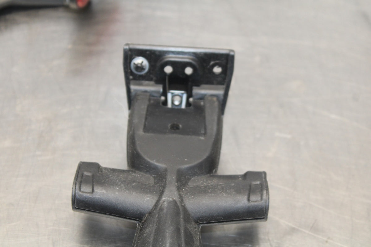 13-14 TRIUMPH DAYTONA 675 FENDER ELIMINATOR LICENSE PLATE BRACKET  BB685