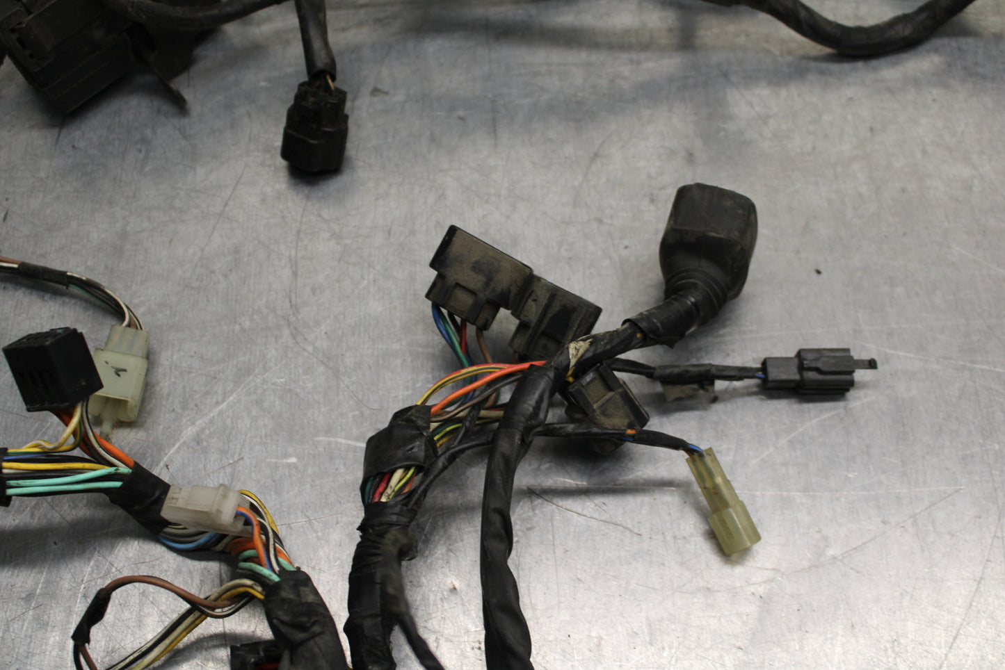 00 SUZUKI INTRUDER 1500 VL1500 MAIN ENGINE WIRING HARNESS WIRE LOOM BB761