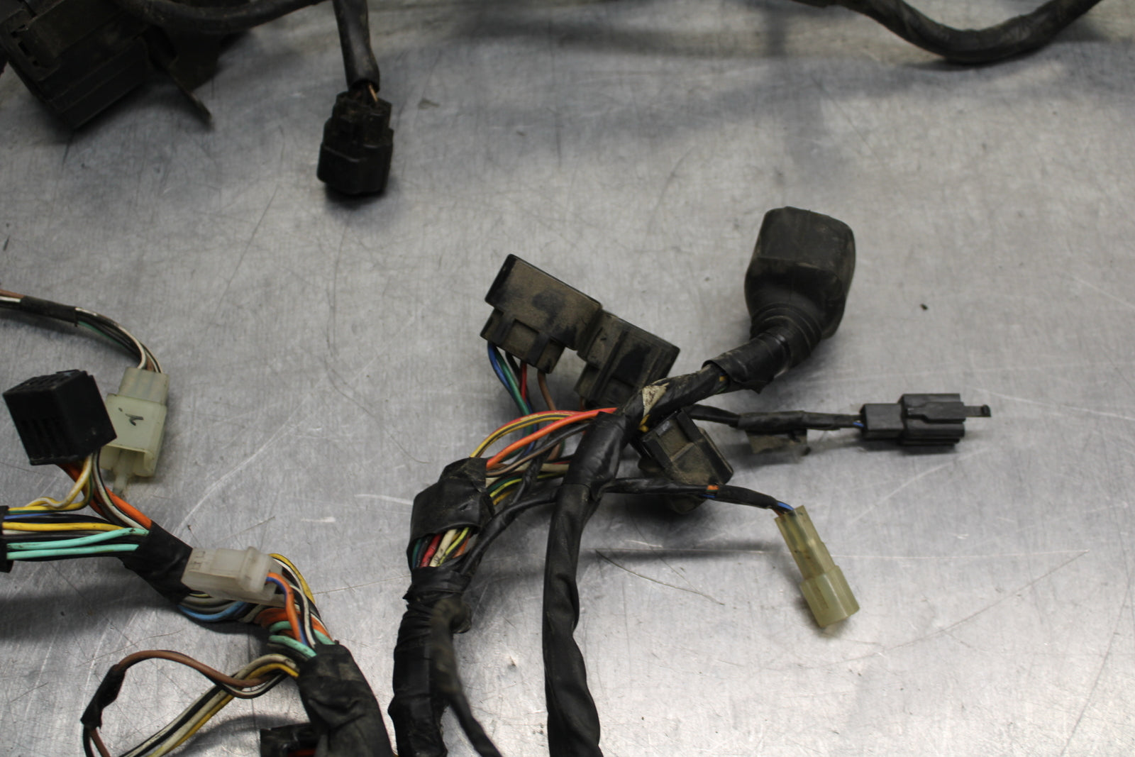 00 SUZUKI INTRUDER 1500 VL1500 MAIN ENGINE WIRING HARNESS WIRE LOOM BB761