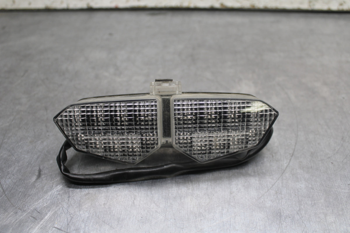 08-09 YAMAHA YZF R6S REAR TAIL TAILLIGHT BACK BRAKE LIGHT BB114