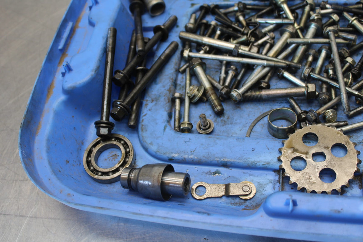 06-07 HONDA INTERCEPTOR 800 VFR800 ENGINE BOLTS HARDWARE MOTOR SCREWS BB917