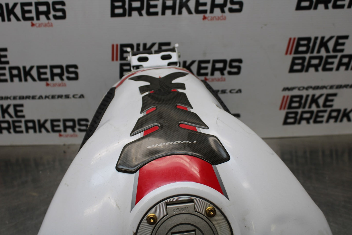 07-08 YAMAHA YZF R1 GAS TANK FUEL CELL PETROL RESERVOIR BB771