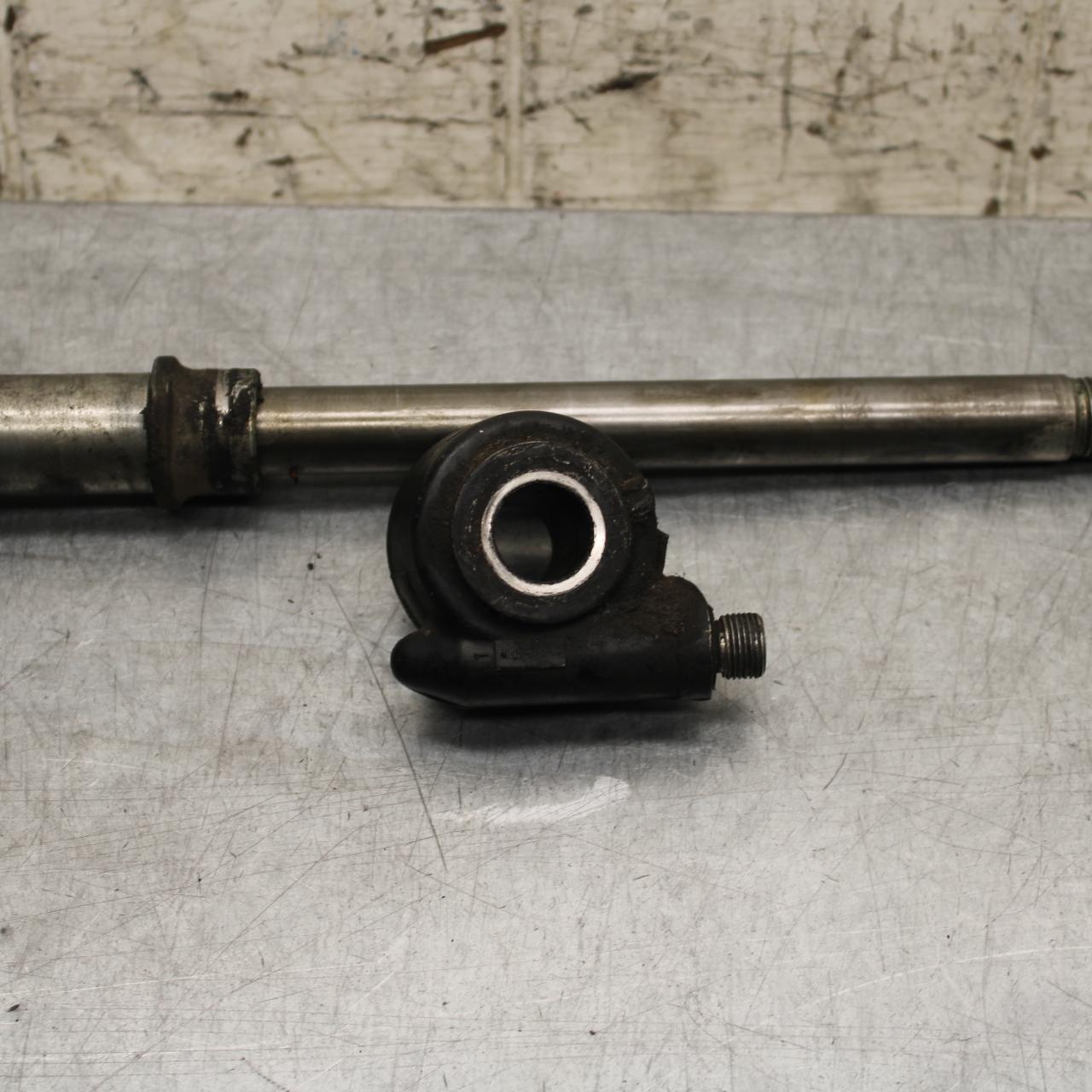 00-01 KAWASAKI ZZR600 FRONT WHEEL RIM AXLE PIVOT BOLT BB568