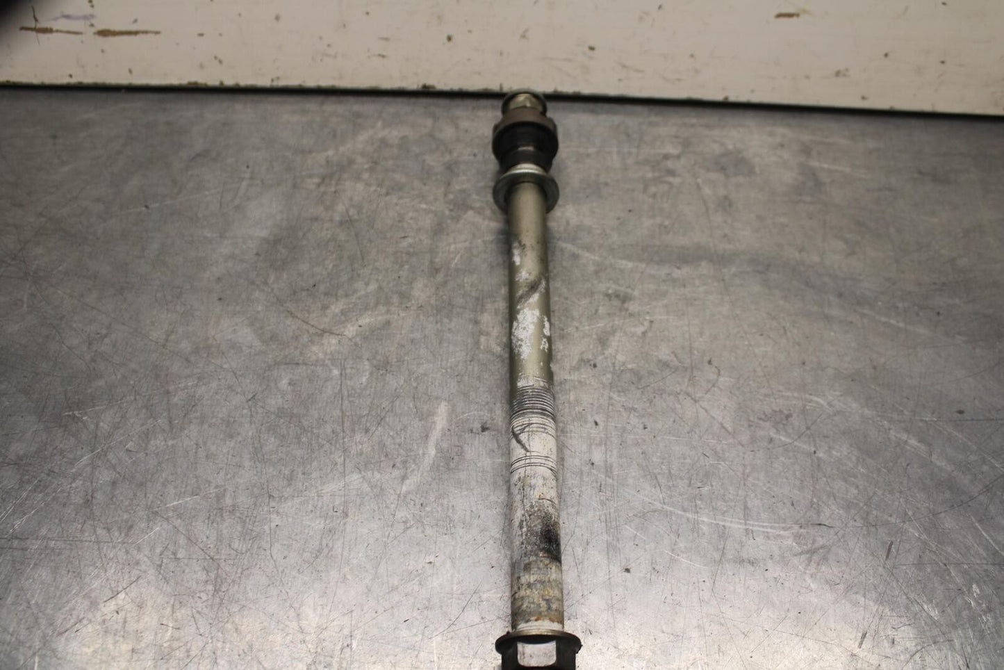 09-12 KAWASAKI NINJA ZX6R REAR BACK SWINGARM BOLT SUSPENSION PIVOT AXLE BB617