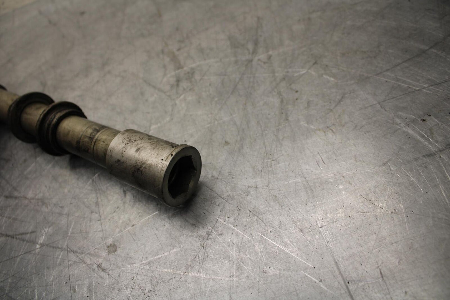 05-06 KAWASAKI NINJA ZX6R 636 FRONT WHEEL RIM AXLE PIVOT BOLT BB505