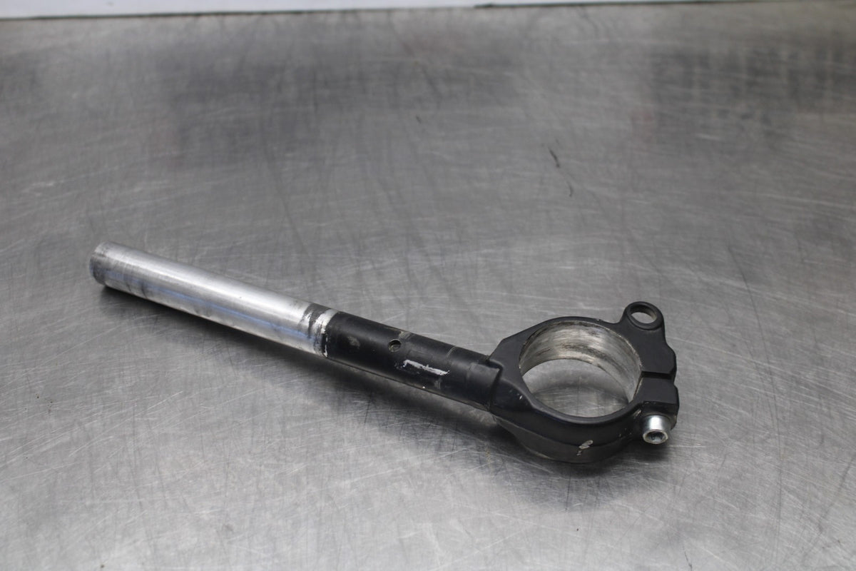08 KAWASAKI ZX6R RIGHT CLIP ON HANDLEBAR BB896