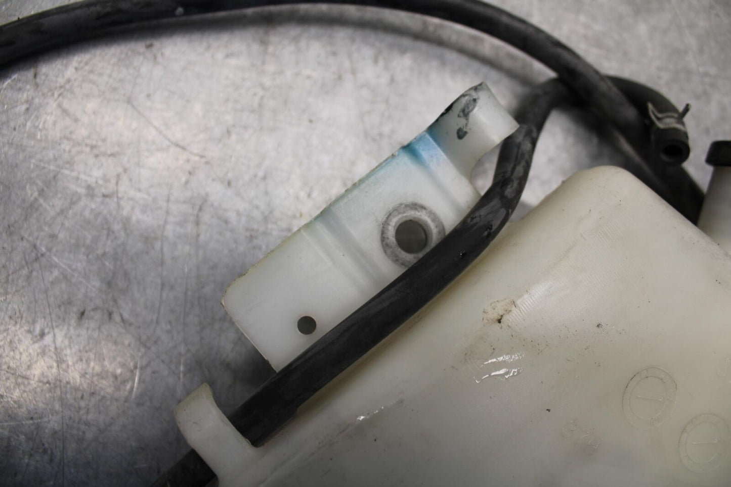 08-10 SUZUKI GSXR750 COOLANT WATER TANK RESERVOIR BOTTLE 17910-37H00 BB58