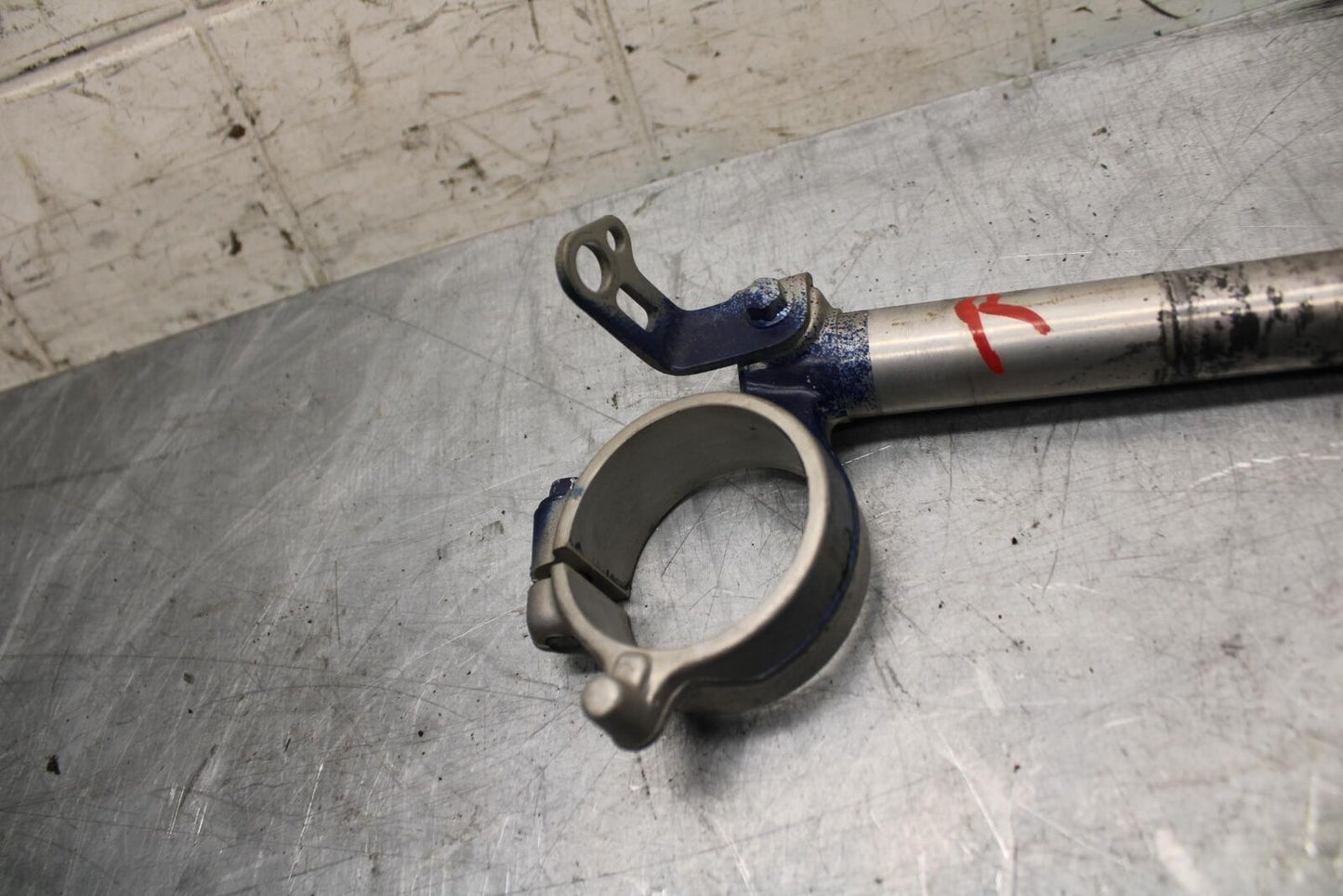 06-07 SUZUKI GSXR600 RIGHT CLIP ON HANDLEBAR 56111-01H00 BB499