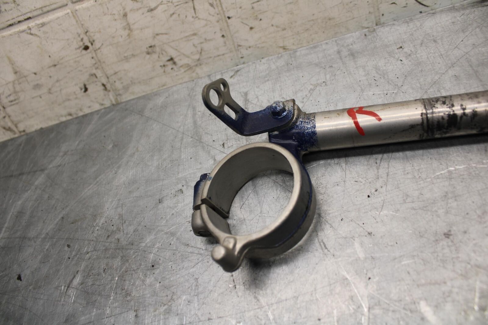 06-07 SUZUKI GSXR600 RIGHT CLIP ON HANDLEBAR 56111-01H00 BB499