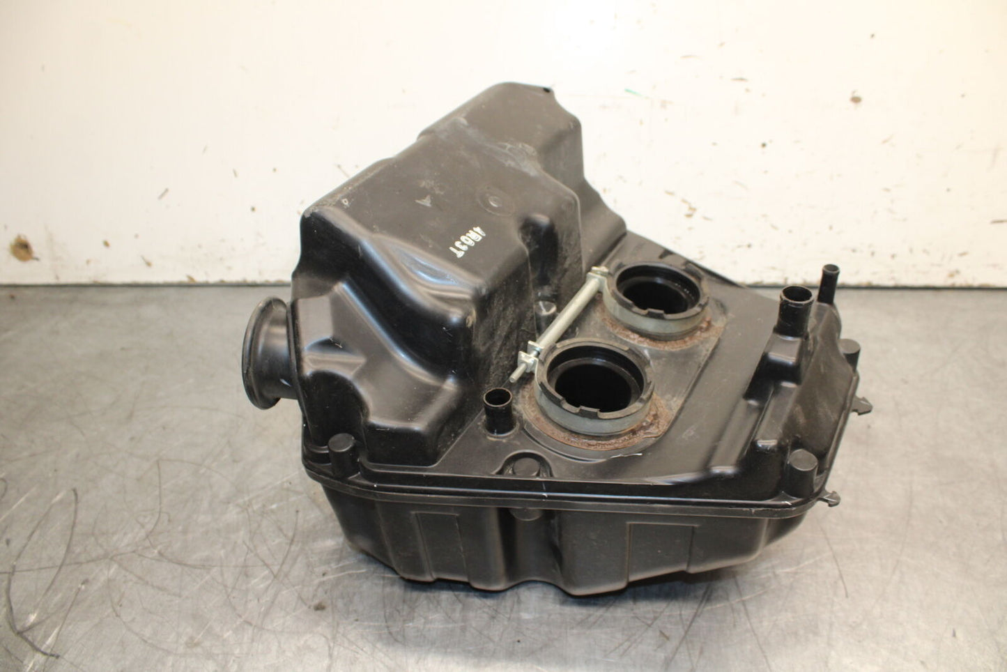 12-17 KAWASAKI ER-6N Z650 AIRBOX AIR INTAKE FILTER BOX BB709