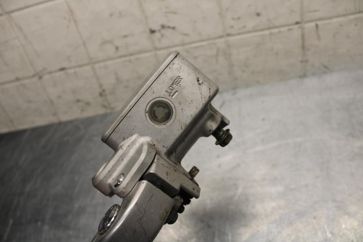 06-09 SUZUKI M109R BOULAVARD FRONT BRAKE MASTER CYLINDER BB501