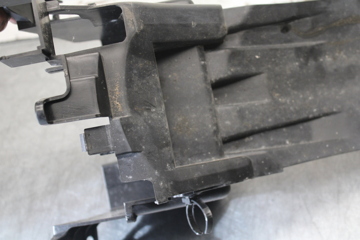 17-24 SUZUKI SV650 REAR BACK TAIL UNDERTAIL BATTERY TRAY PLASTIC BB706