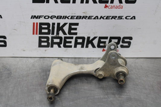 98-05 HONDA SUPER HAWK 1000 VTR1000F REAR DOGBONE SHOCK LINKAGE LINK BB821