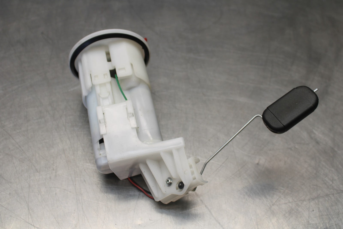 24-25 KAWASAKI NINJA 500 ABS FUEL PUMP GAS PETROL SENDER UNIT BB899