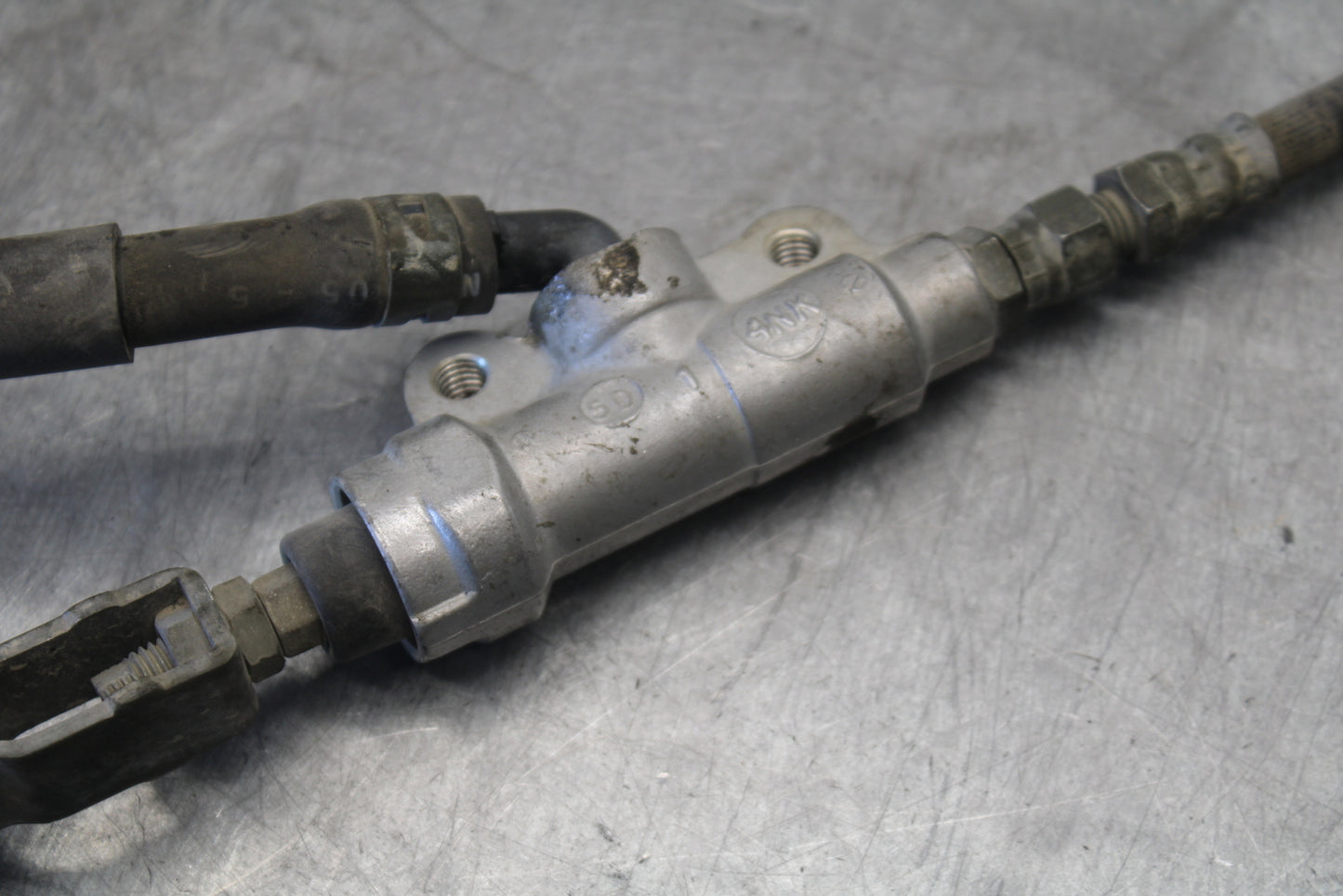05-06 YAMAHA ROYAL STAR REAR BACK BRAKE MASTER CYLINDER W RESERVOIR BB697