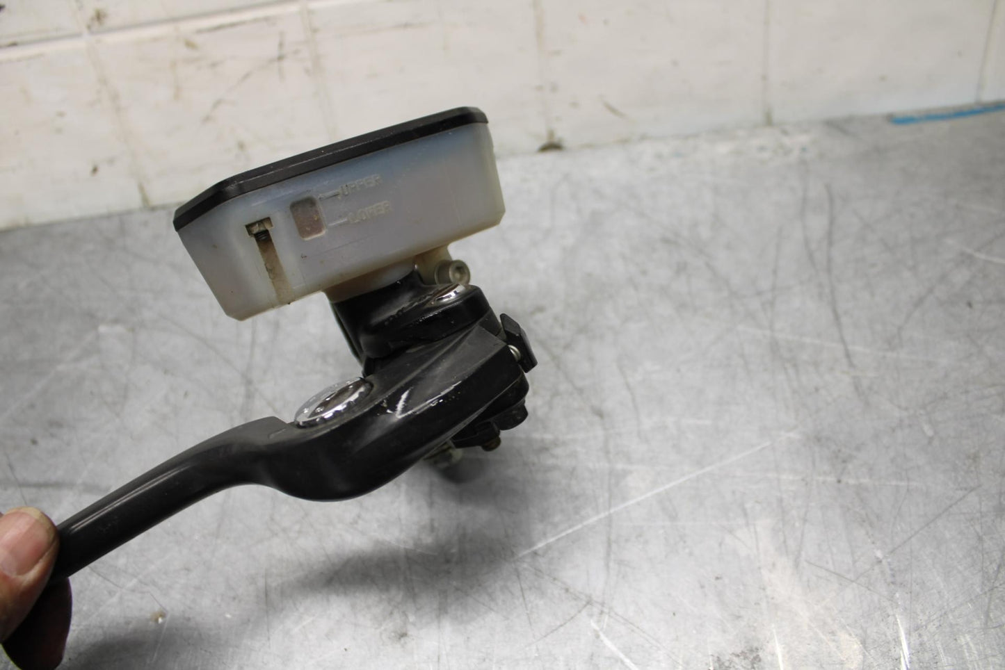 07-08 KAWASAKI CONCOURS 1400 ABS FRONT BRAKE MASTER CYLINDER w/ LEVER BB449