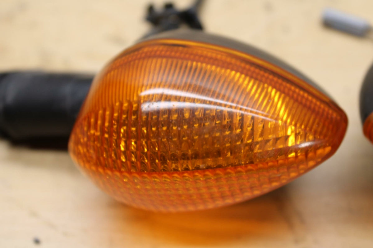 18-21 YAMAHA XSR700 REAR LEFT RIGHT TURN SIGNALS LIGHT INDICATORS BB323