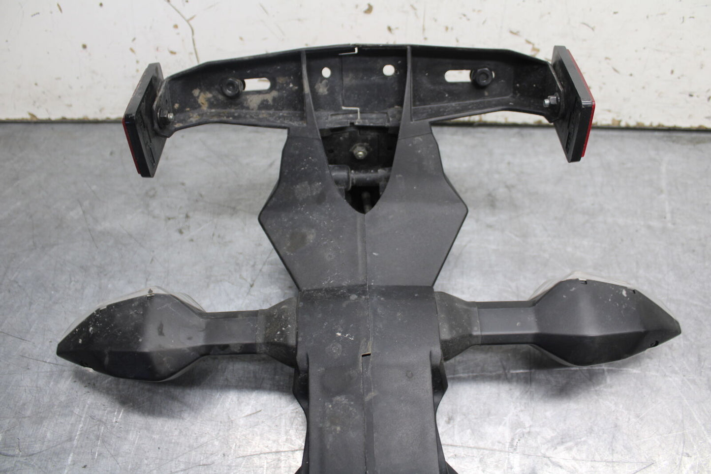 18-24 KAWASAKI NINJA 650 REAR BACK FENDER MUD GUARD BB725