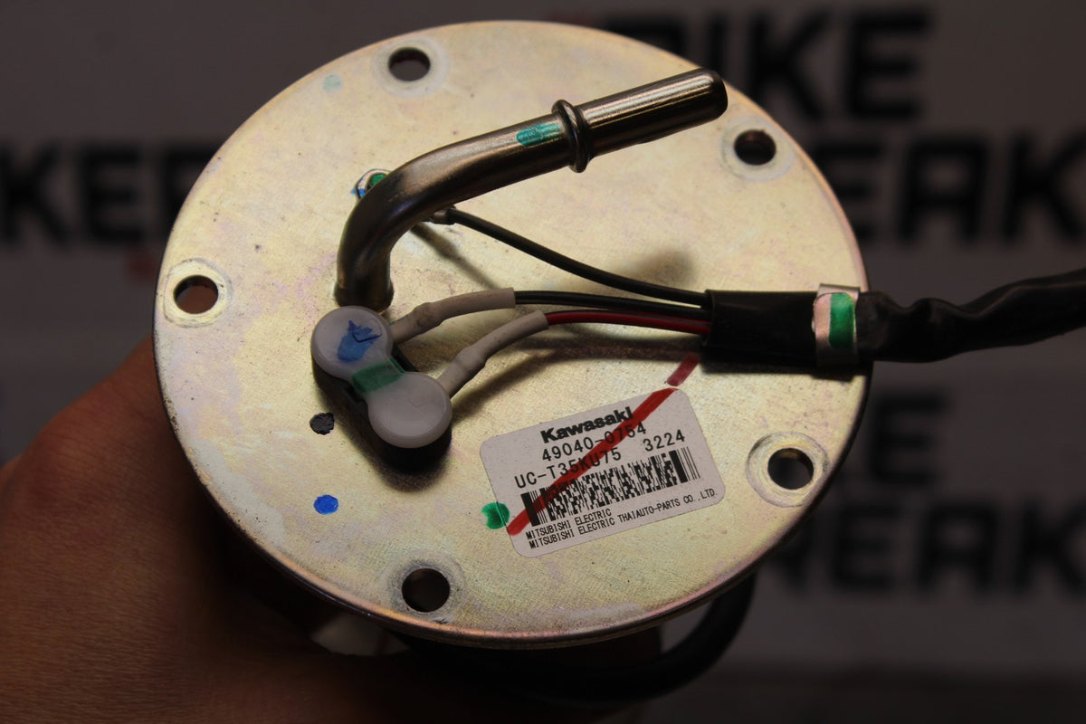 23 KAWASAKI NINJA 650 EX650 FUEL PUMP GAS PETROL SENDER UNIT BB920