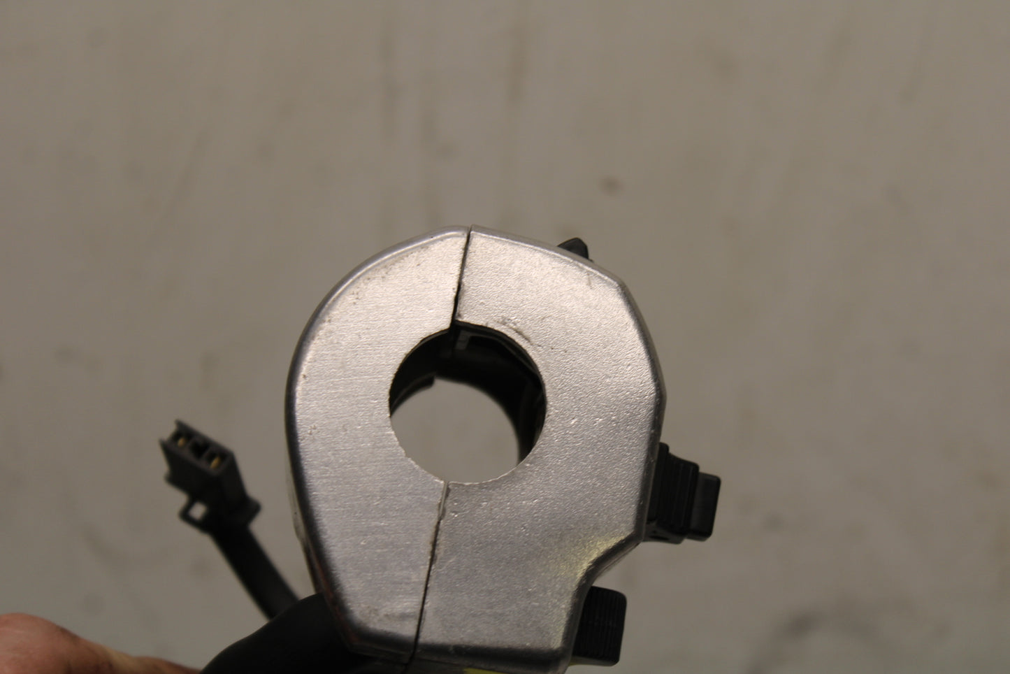 00 SUZUKI INTRUDER 1500 VL1500 LEFT HANDLE HORN SIGNALS SWITCH BB761 