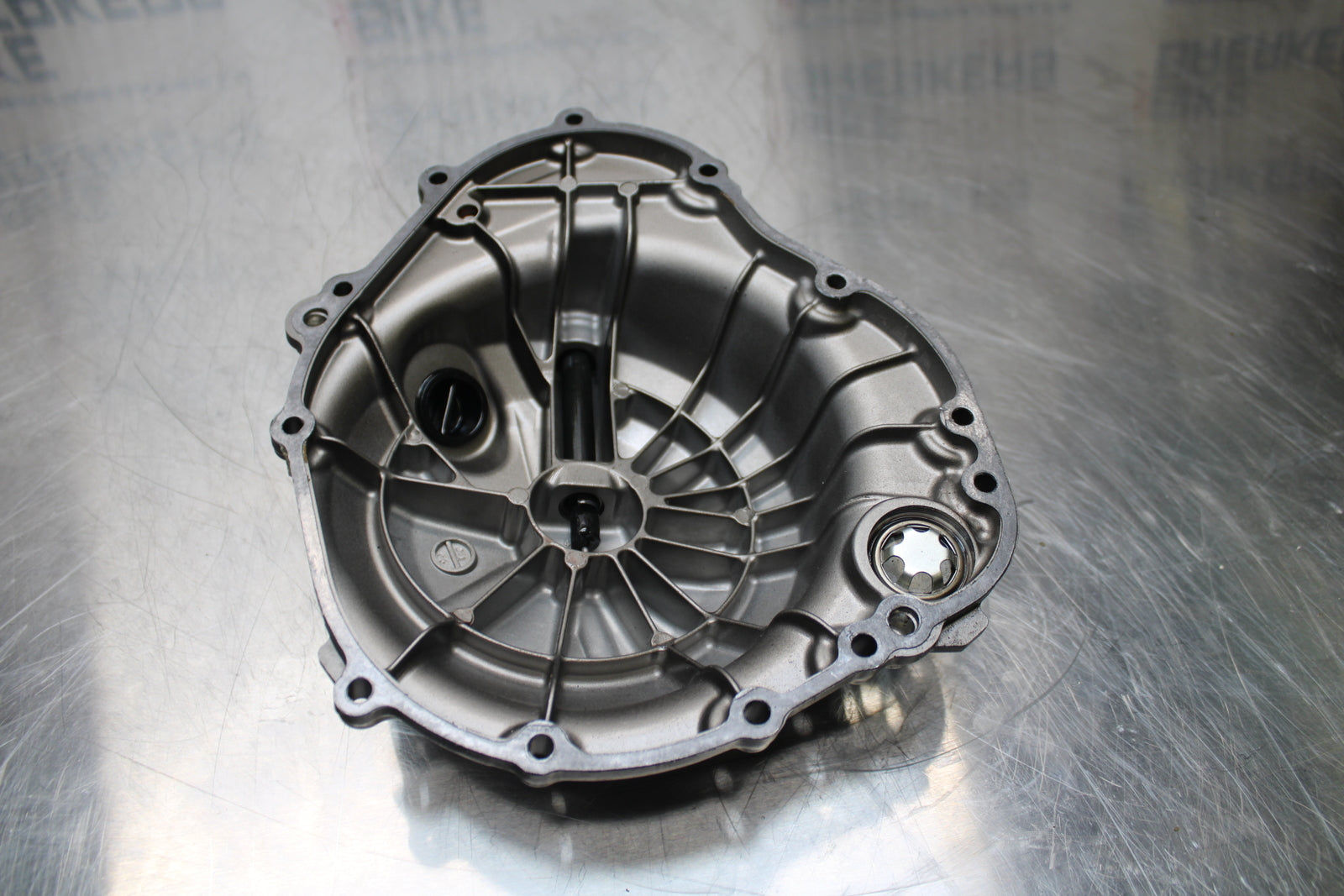 13-18 KAWASAKI NINJA ZX6R CLUTCH SIDE ENGINE MOTOR COVER BB143