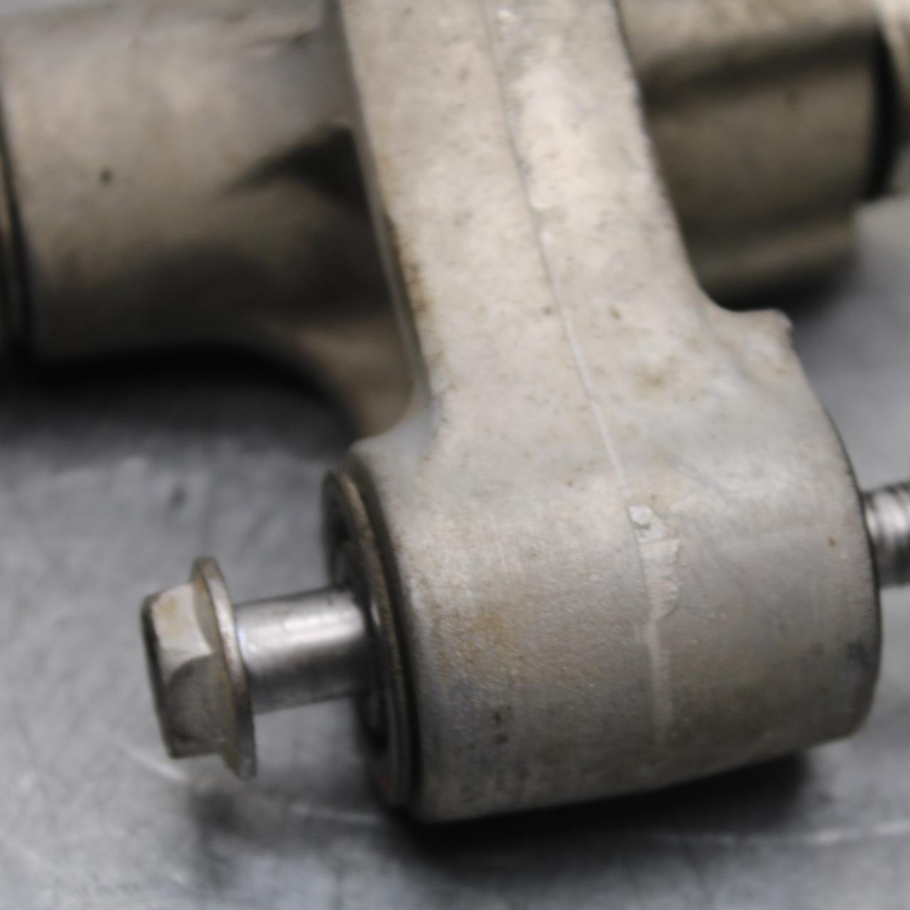 21 KAWASAKI NINJA ZX6R REAR DOGBONE SHOCK LINKAGE LINK BB647