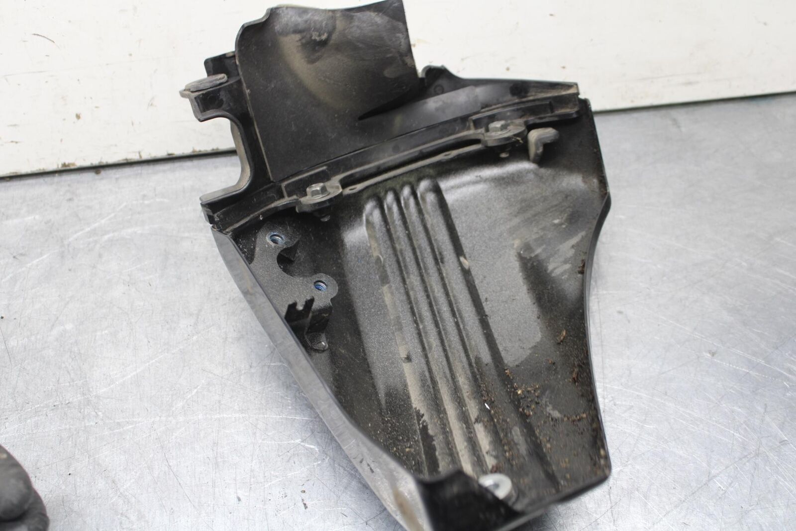 06-14 YAMAHA ROADLINER S XV1900S SIDE COVER PANEL COWL FAIRING BB619