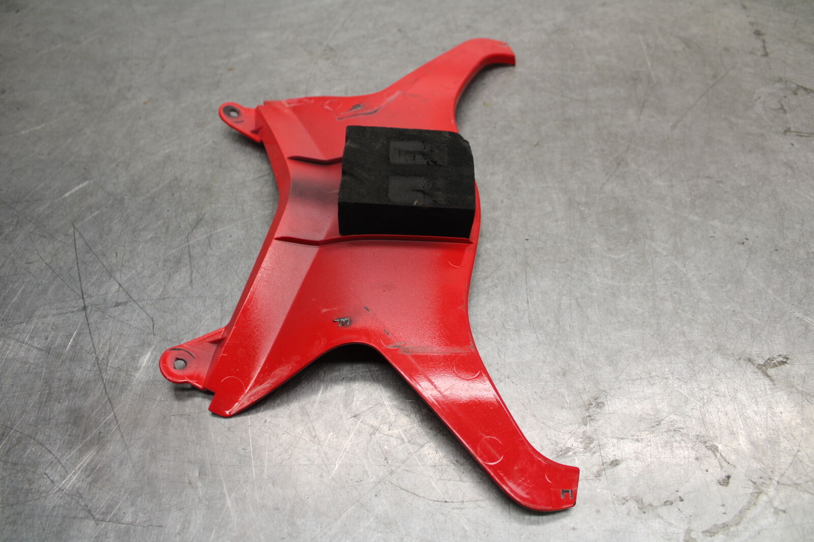 09-12 KAWASAKI NINJA ZX6R CENTER REAR BACK TAIL FAIRING COWL BB640