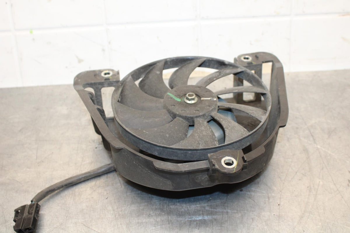 19-21 YAMAHA YZF R3 ENGINE RADIATOR COOLING FAN BB588