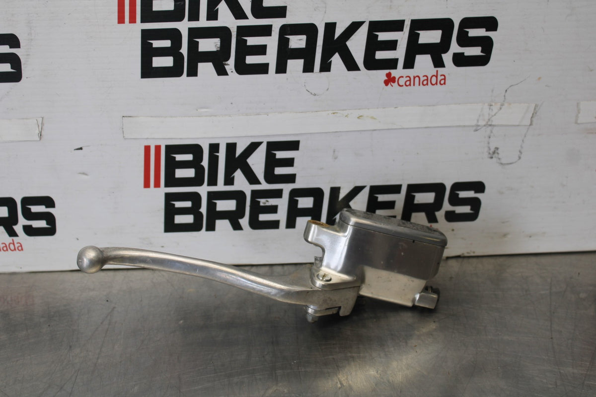 03 HONDA SHADOW SPIRIT 750 VT750DC FRONT BRAKE MASTER CYLINDER BB907